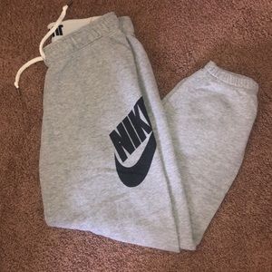 Nike cotton capris. ✖️Sold elsewhere❕